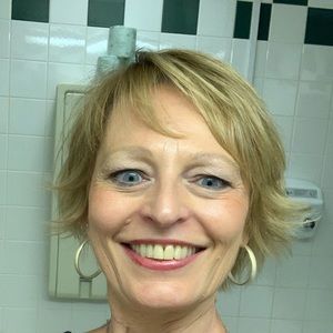 Meet your Posher, Rhonda